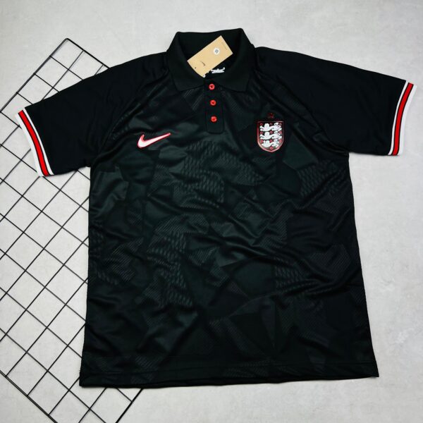 Camisa de Time Inglaterra Polo Preta c/ Vermelho