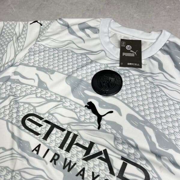 Camisa de Time Manchester City Branca c/ Cinza - Imagem 2