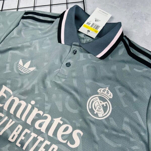 Camisa de Time Real Madrid Cinza Mbappé - Imagem 4