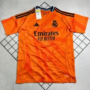 Camisa de Time Real Madrid Laranja Mbappé