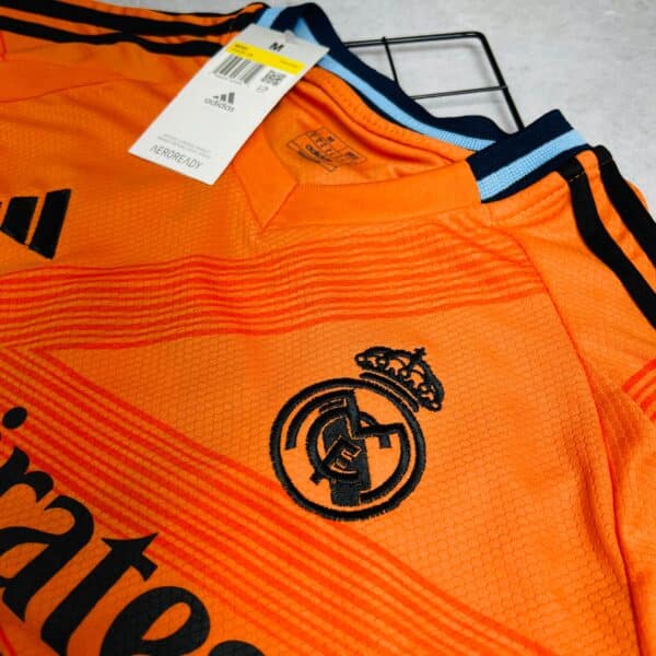 Camisa de Time Real Madrid Laranja Mbappé - Imagem 3